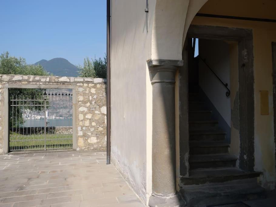 La Corte Del Cigno Monte Isola Exterior photo
